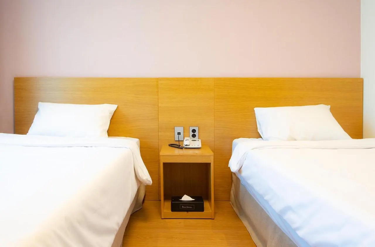 Sims Hotel Jeju