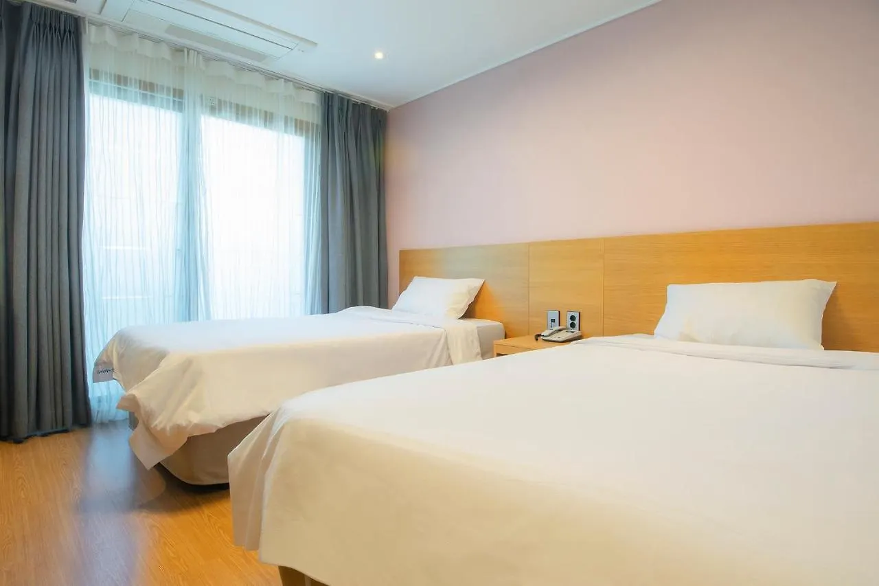Sims Hotel Jeju