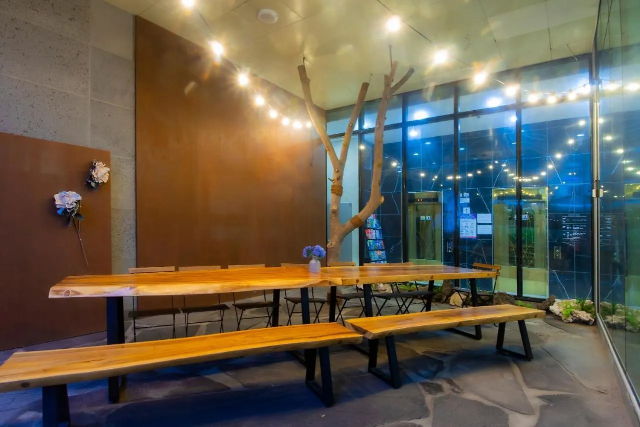 Sims Hotel Jeju